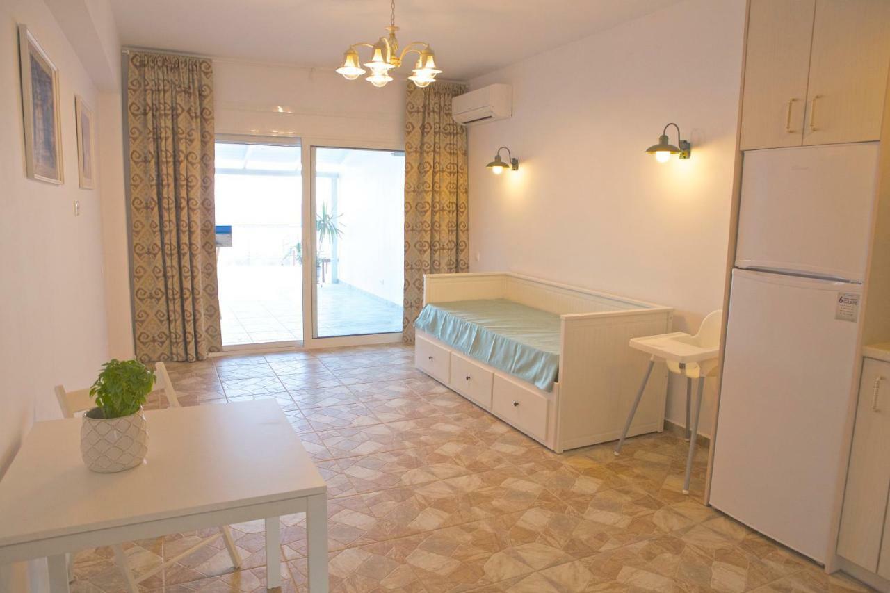 Mediterranean Sandy Beach Apartment Tolón Dış mekan fotoğraf